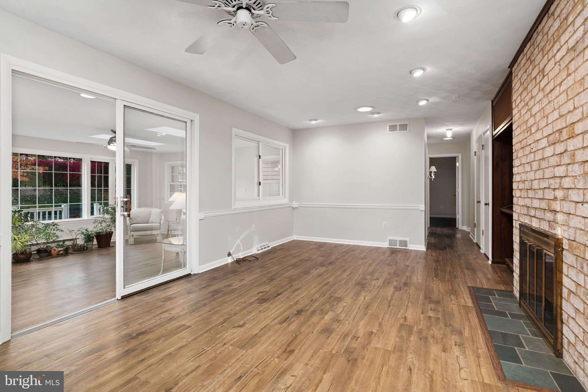 5236 DEERFIELD AVENUE