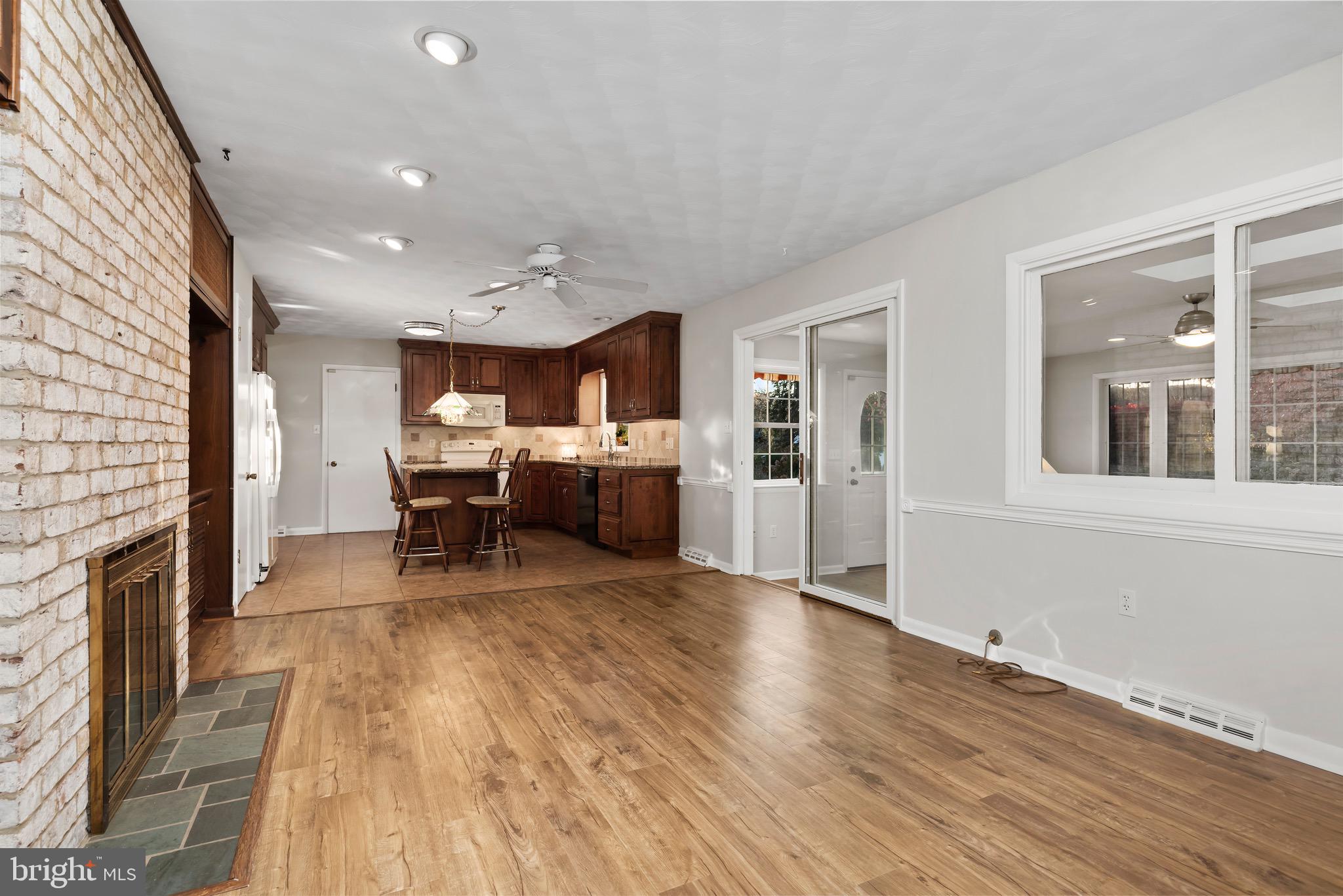 5236 DEERFIELD AVENUE