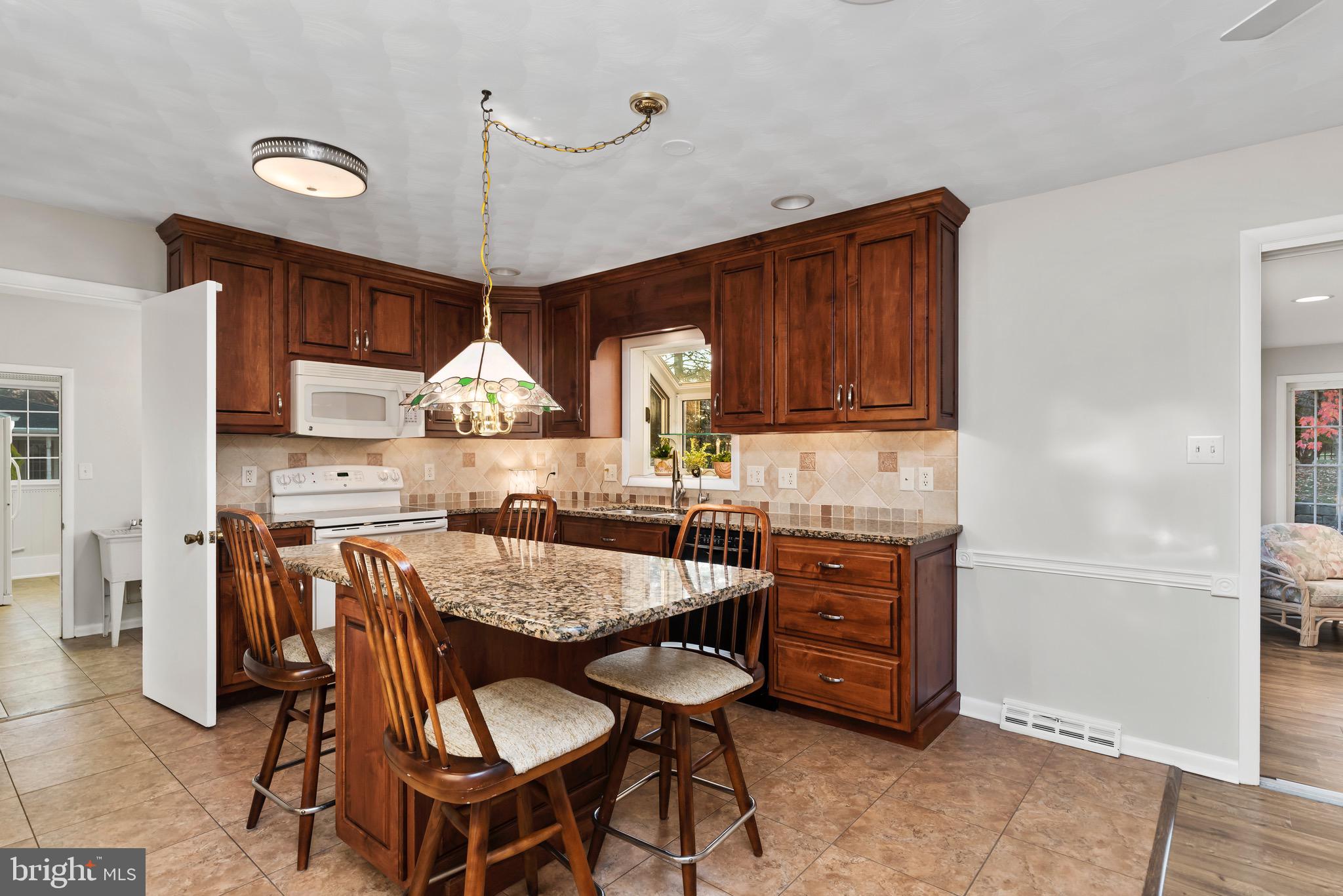 5236 DEERFIELD AVENUE