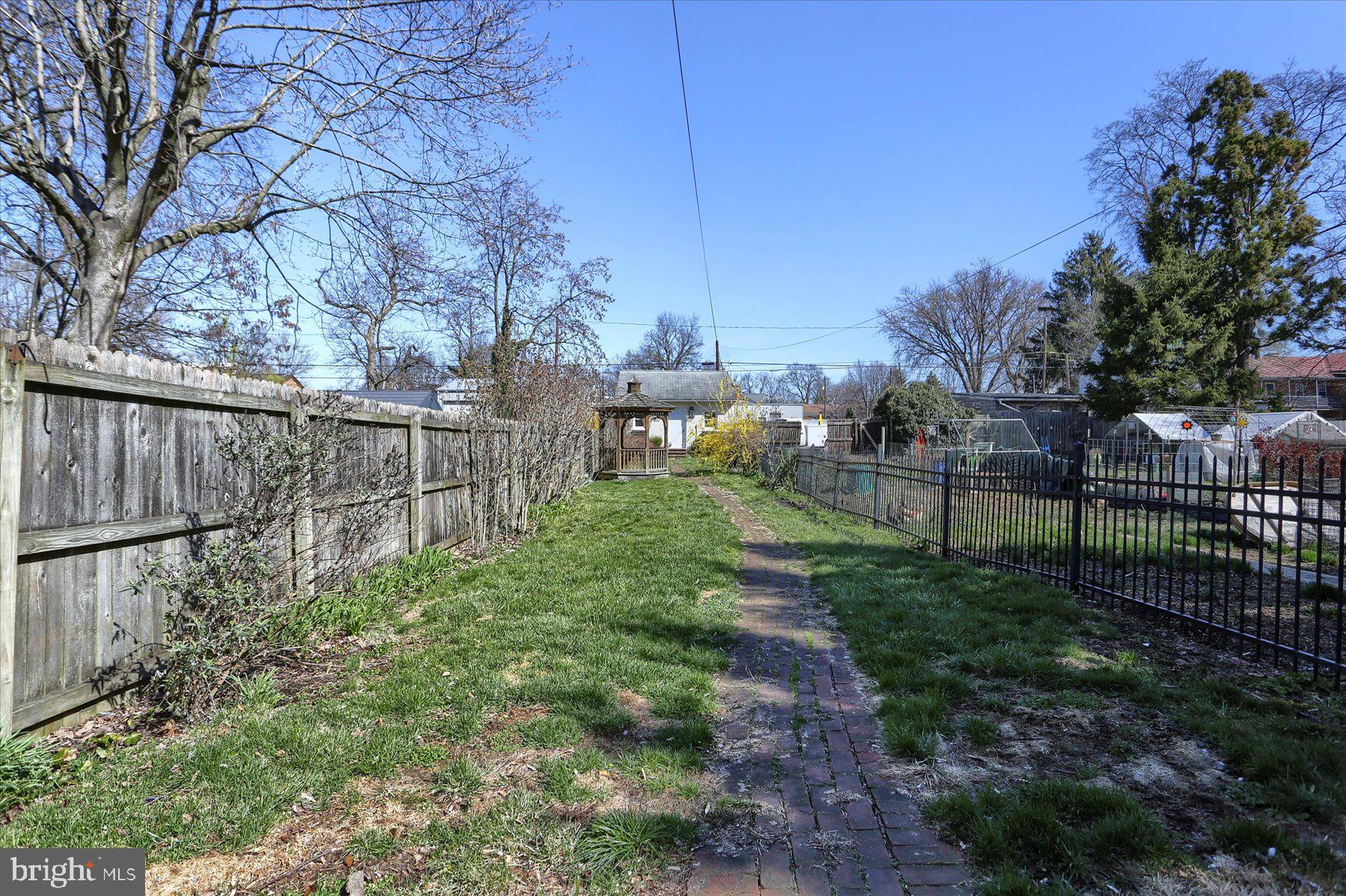 127 W LOUTHER STREET