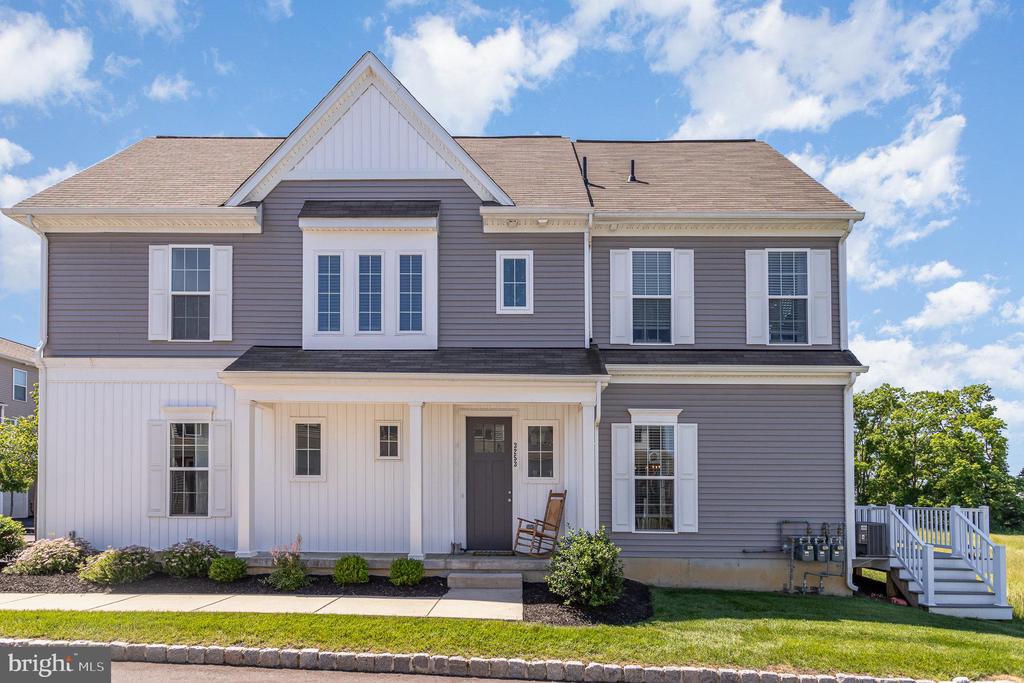 3253 KATIE WAY