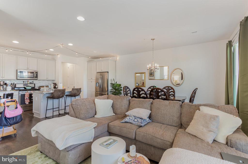 3253 KATIE WAY