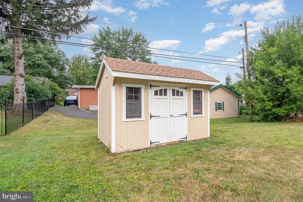 18 COLGATE DRIVE