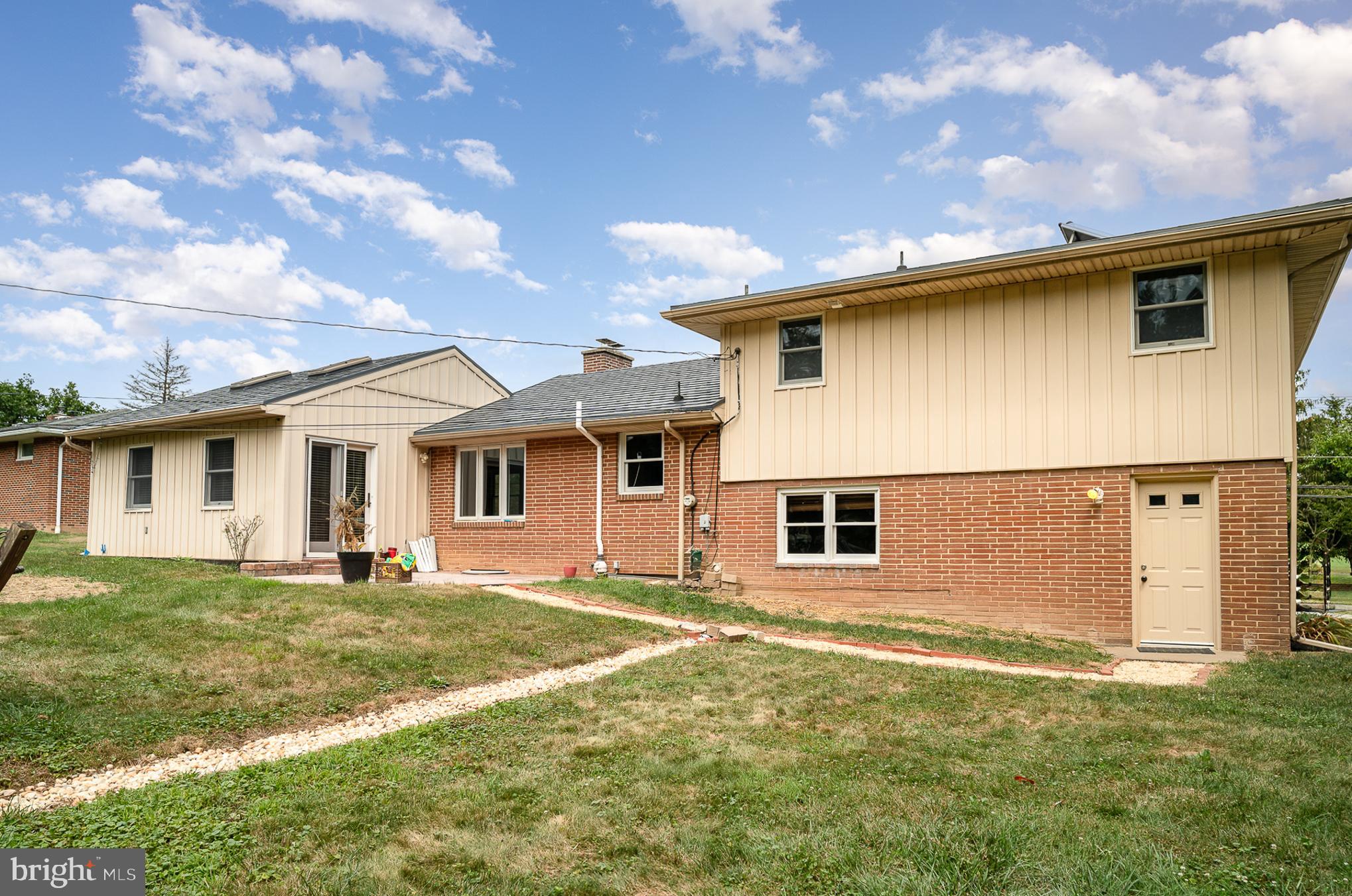 915 ORRS BRIDGE ROAD