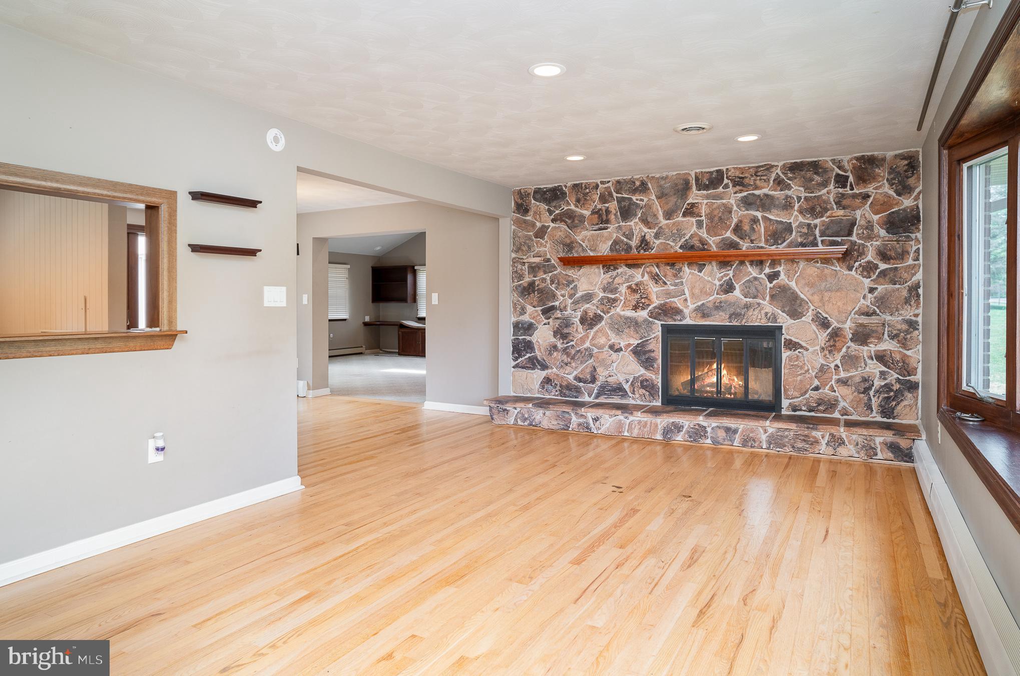 915 ORRS BRIDGE ROAD