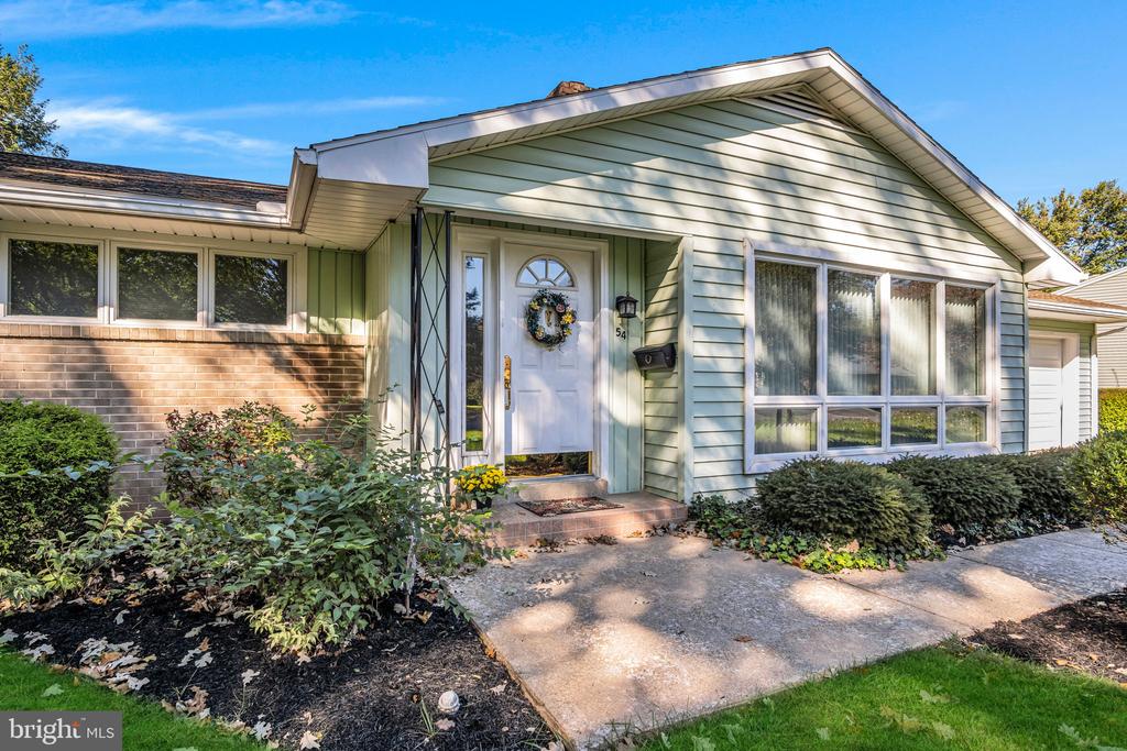 54 HILLSIDE DRIVE
