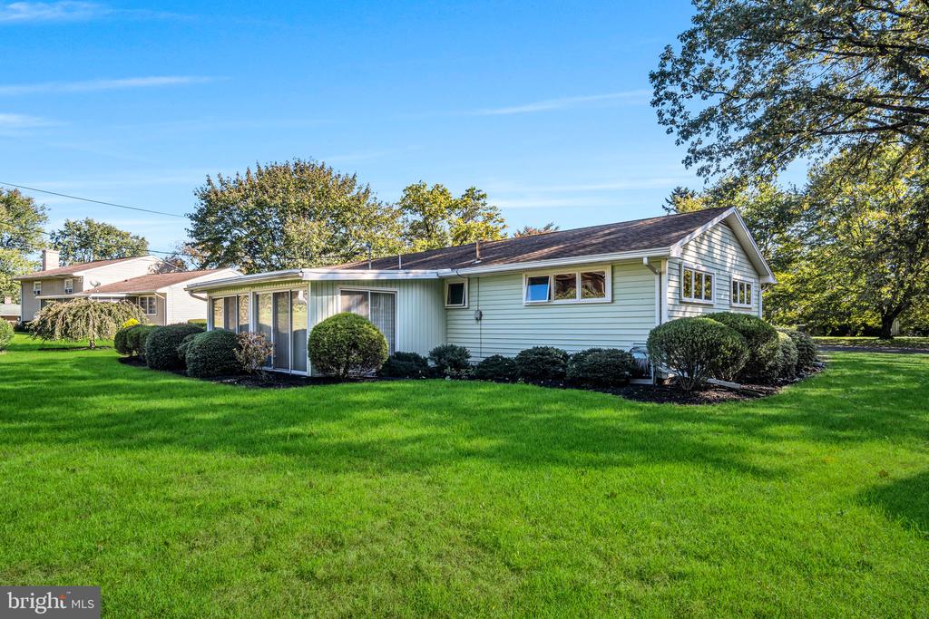 54 HILLSIDE DRIVE