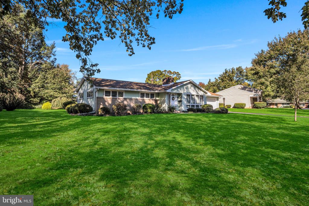 54 HILLSIDE DRIVE