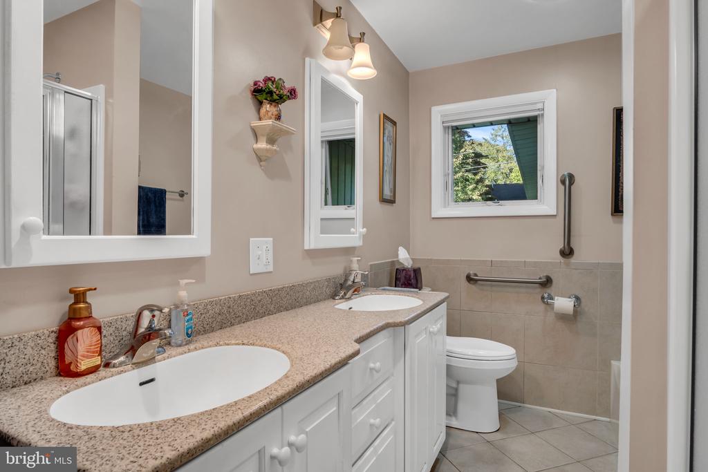 54 HILLSIDE DRIVE