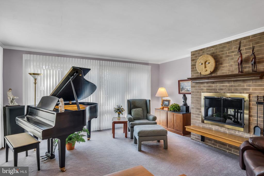 54 HILLSIDE DRIVE