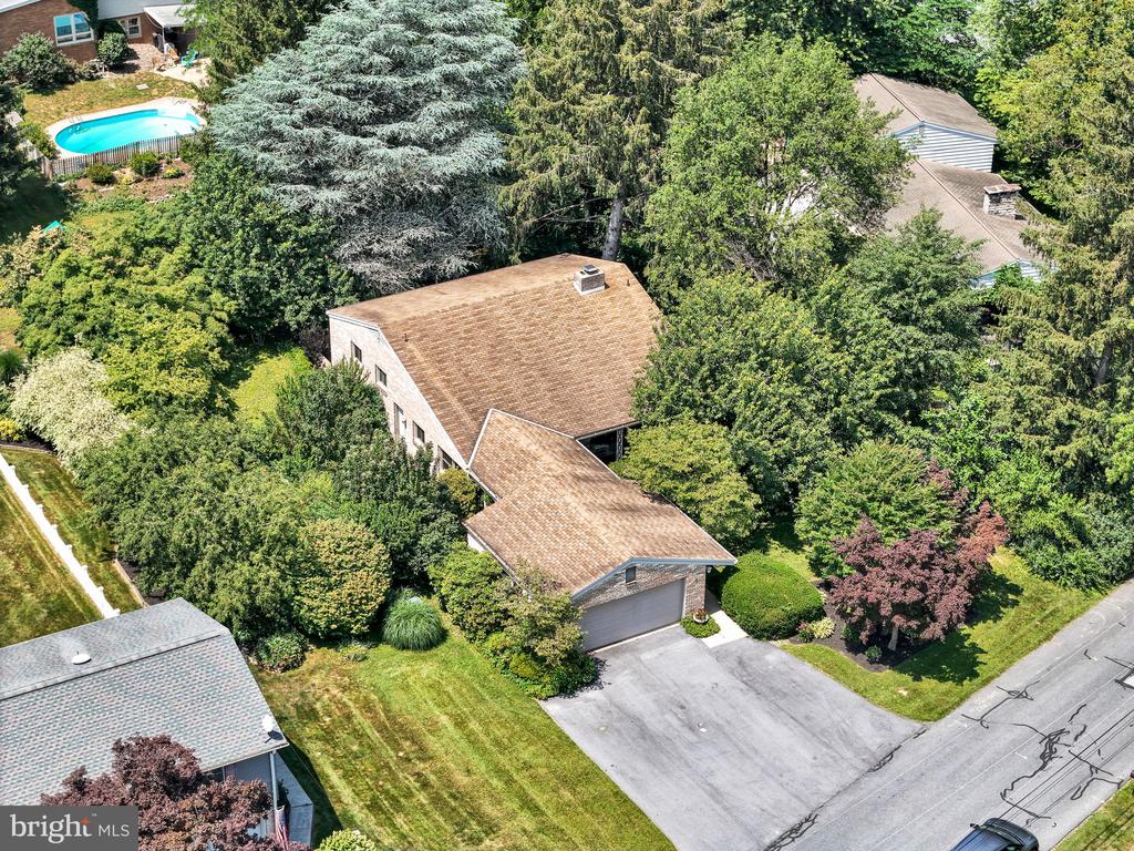 8 MAYFIELD ROAD