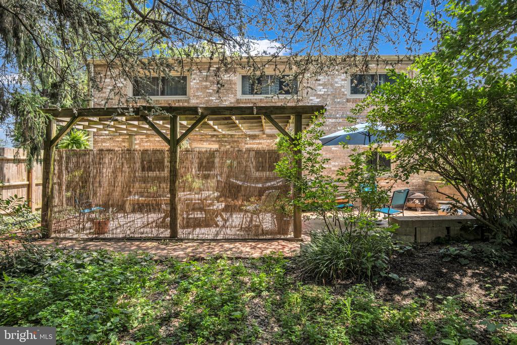 8 MAYFIELD ROAD