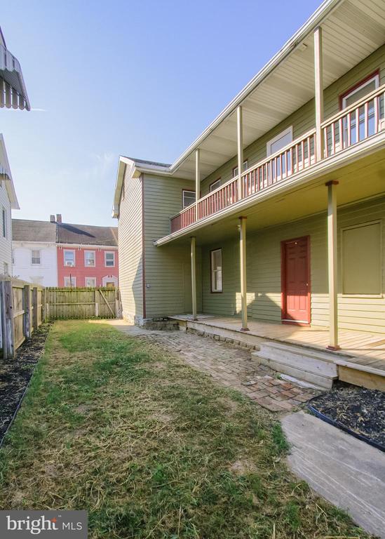 24 W LOCUST STREET