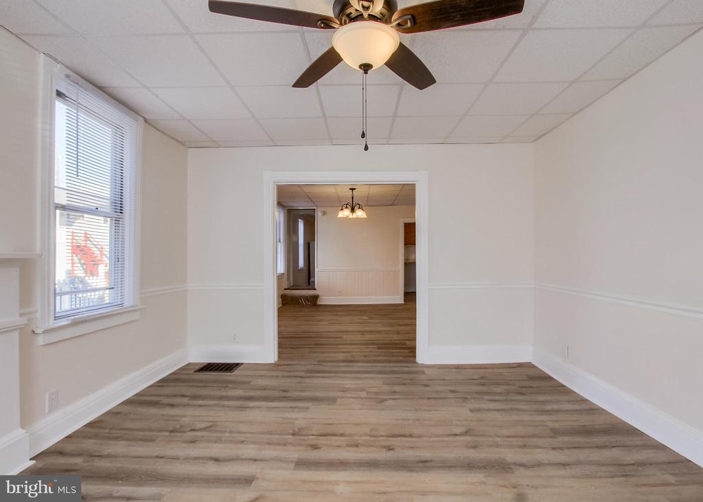 24 W LOCUST STREET