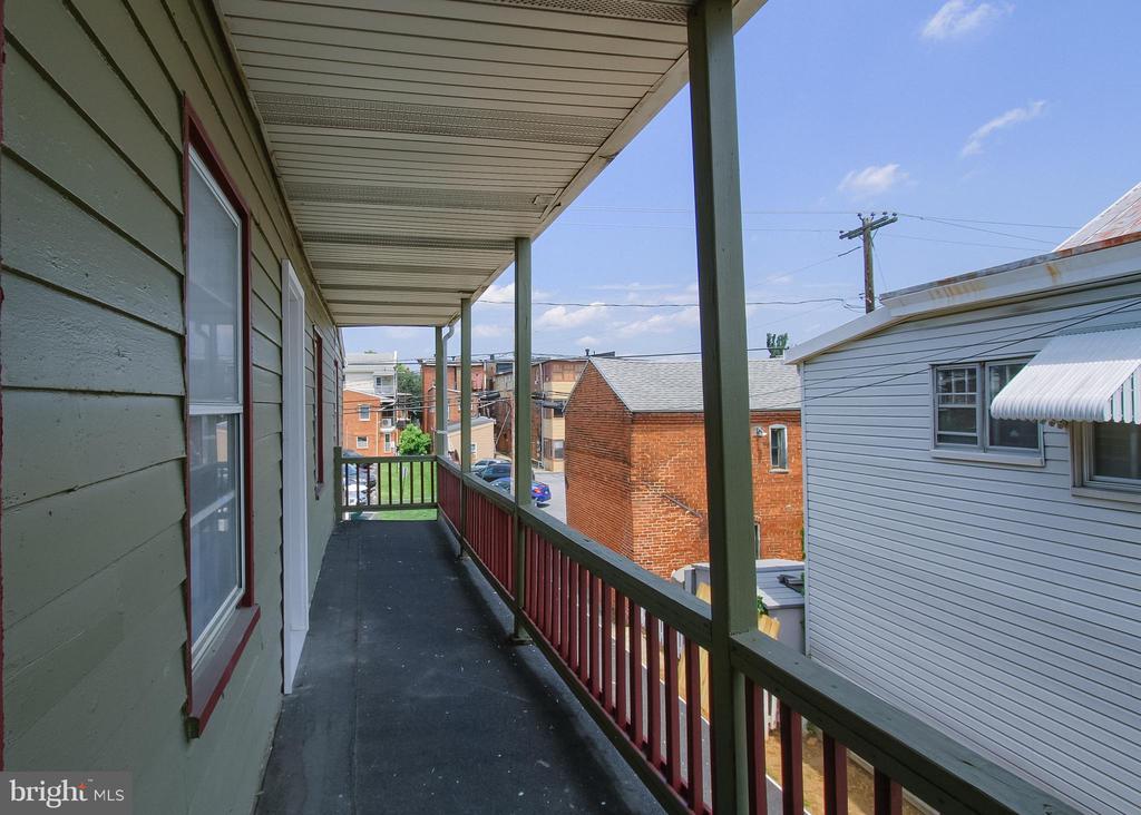 24 W LOCUST STREET