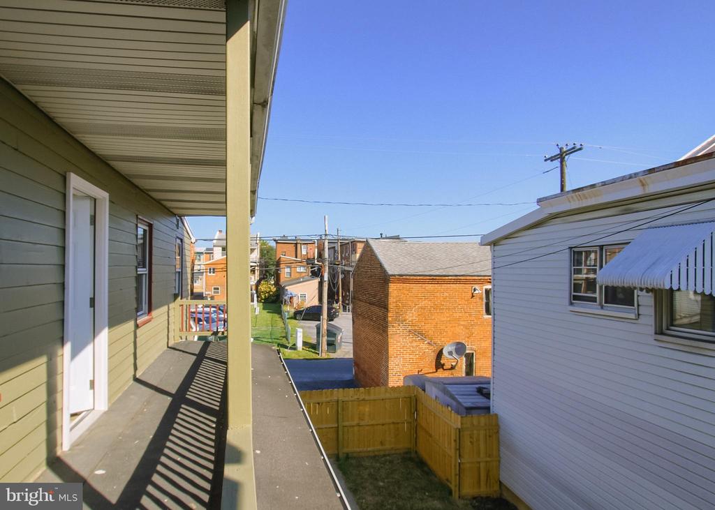24 W LOCUST STREET