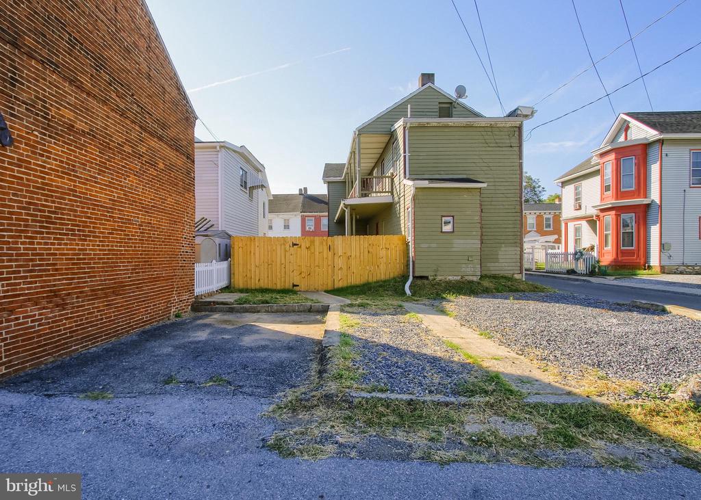 24 W LOCUST STREET
