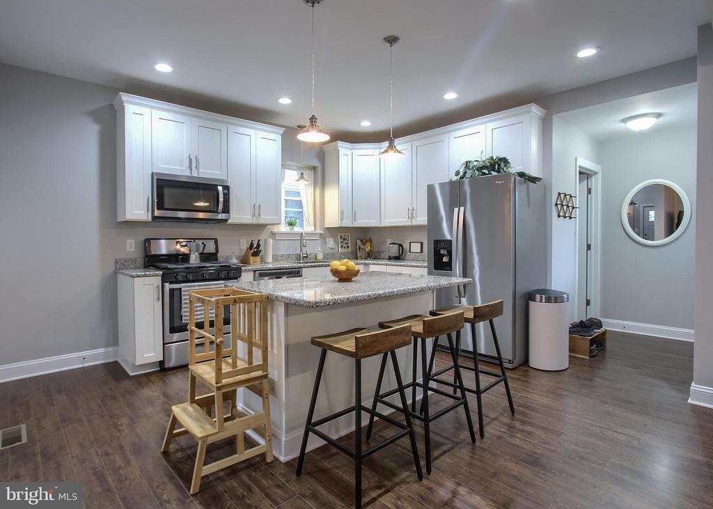 515 4TH STREET