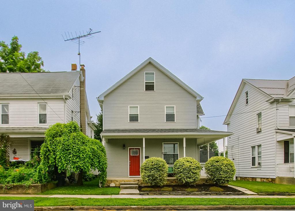 515 4TH STREET