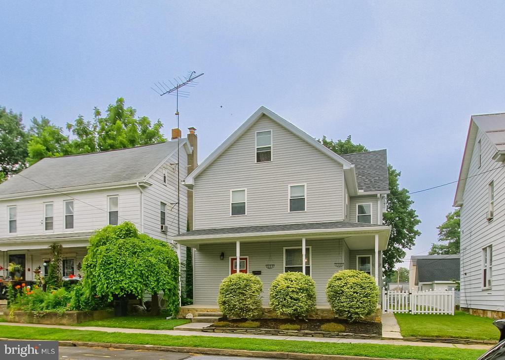 515 4TH STREET