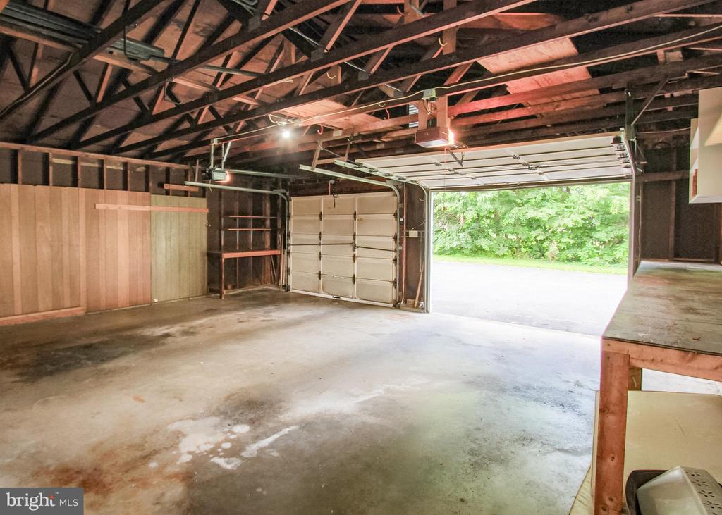 4 HEMLOCK DRIVE