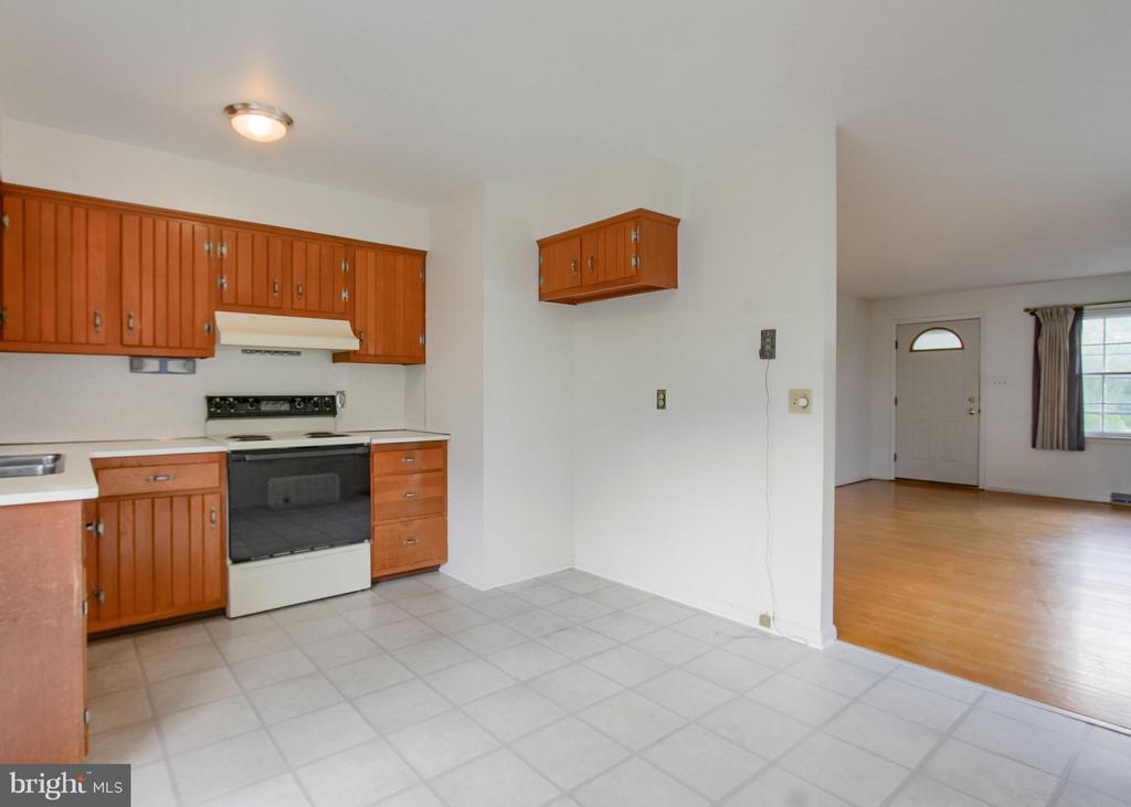 4 HEMLOCK DRIVE