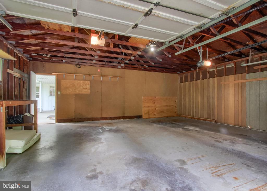 4 HEMLOCK DRIVE