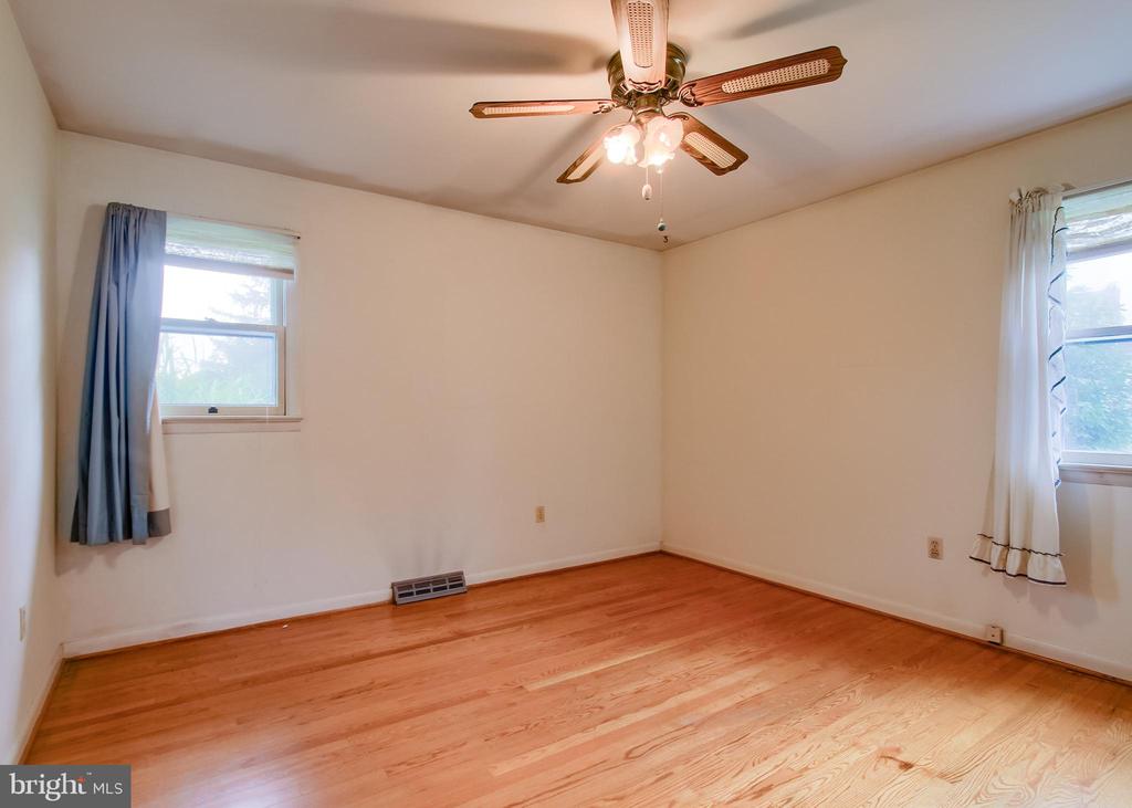 4 HEMLOCK DRIVE