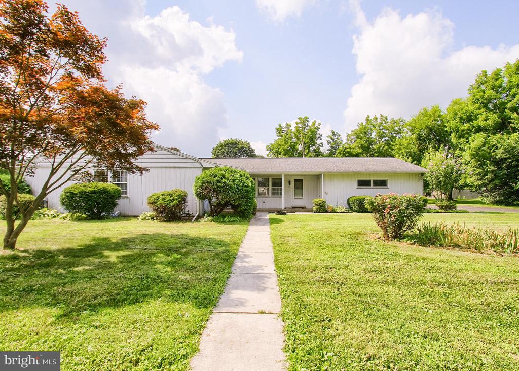 4 HEMLOCK DRIVE