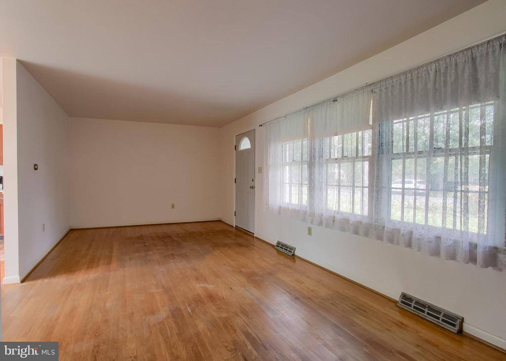 4 HEMLOCK DRIVE