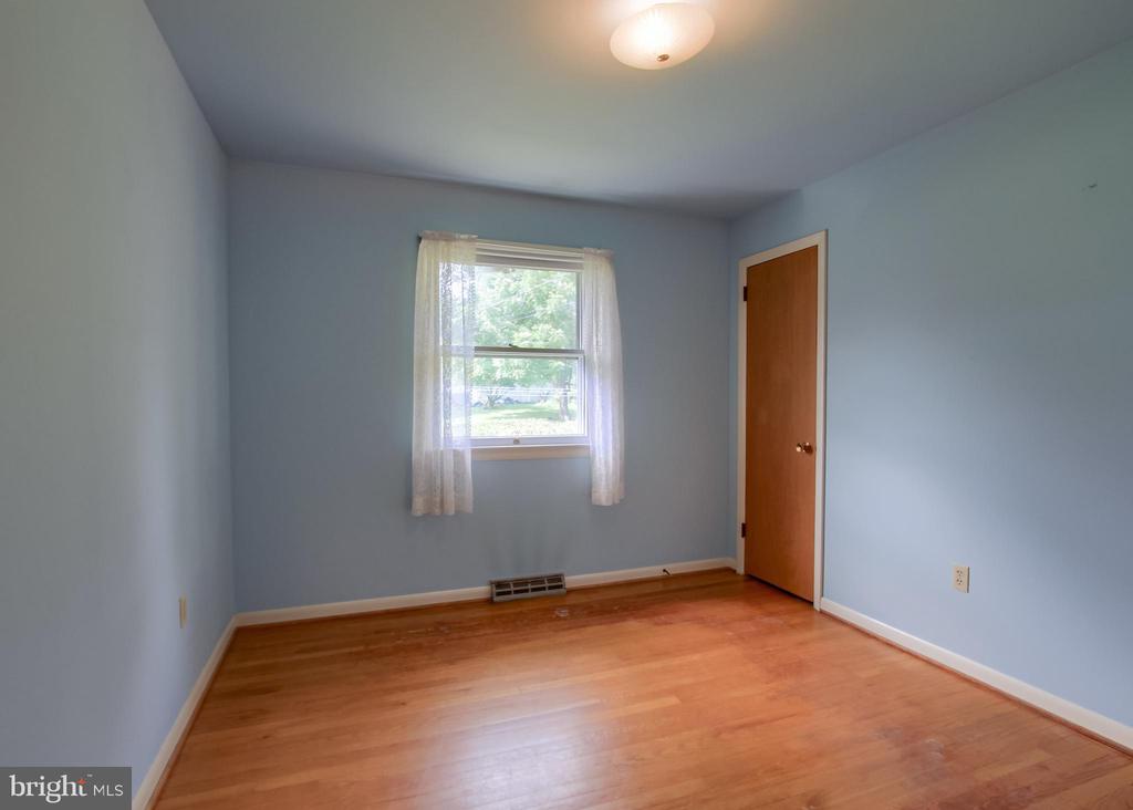 4 HEMLOCK DRIVE