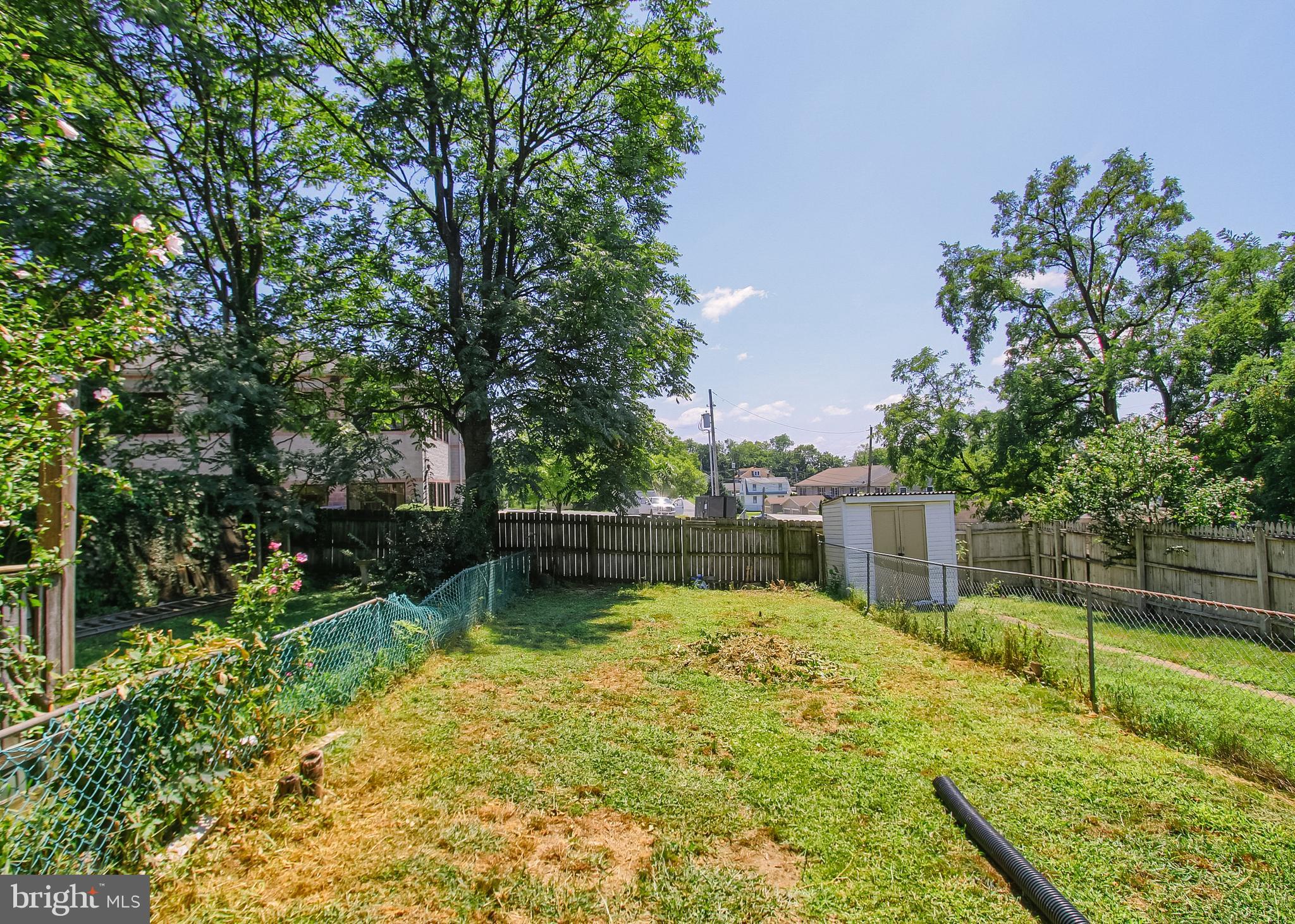 240 W DAUPHIN STREET