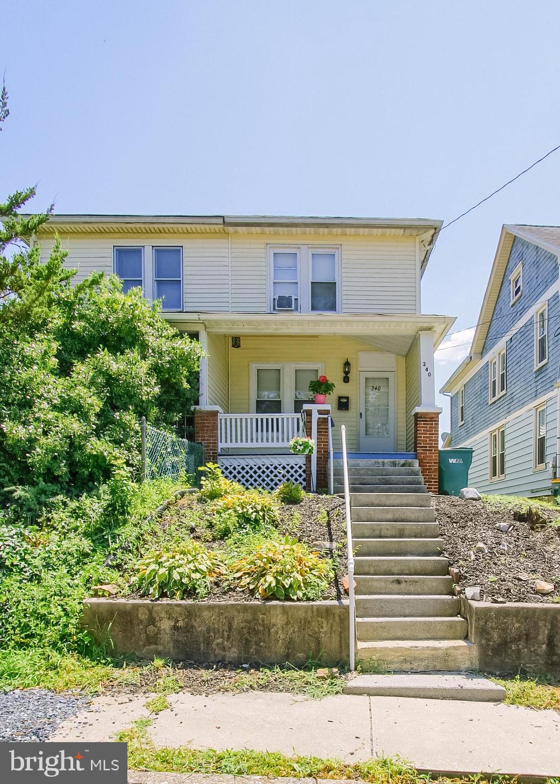 240 W DAUPHIN STREET