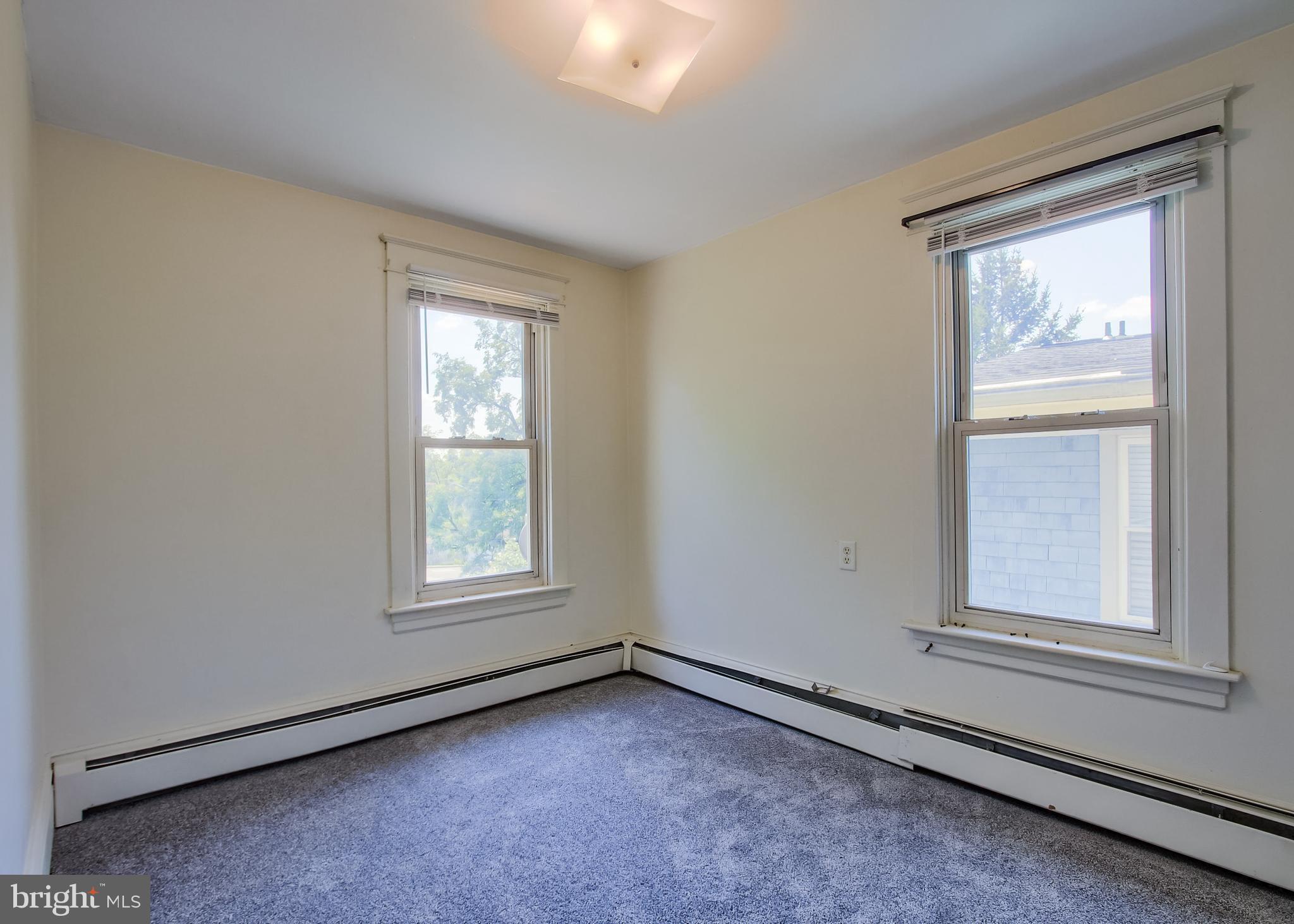 240 W DAUPHIN STREET