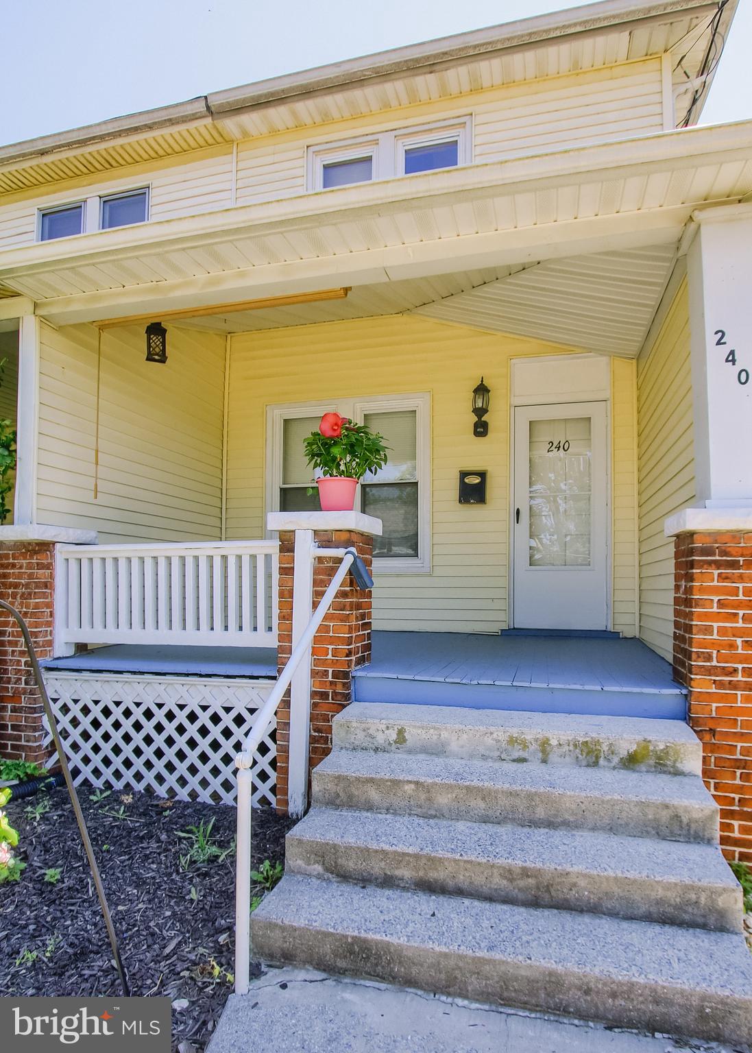 240 W DAUPHIN STREET