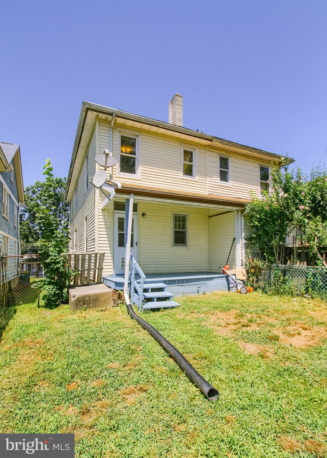 240 W DAUPHIN STREET