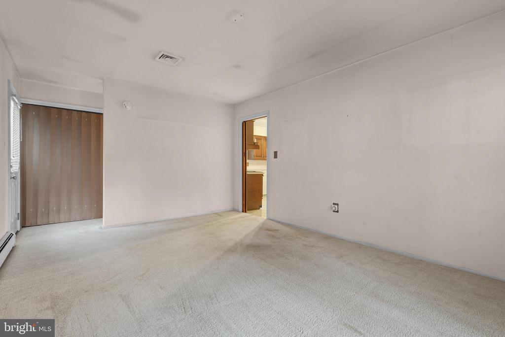 312 GLENN ROAD