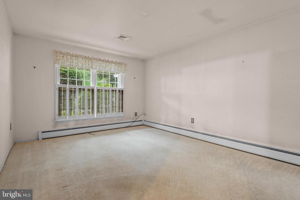 312 GLENN ROAD