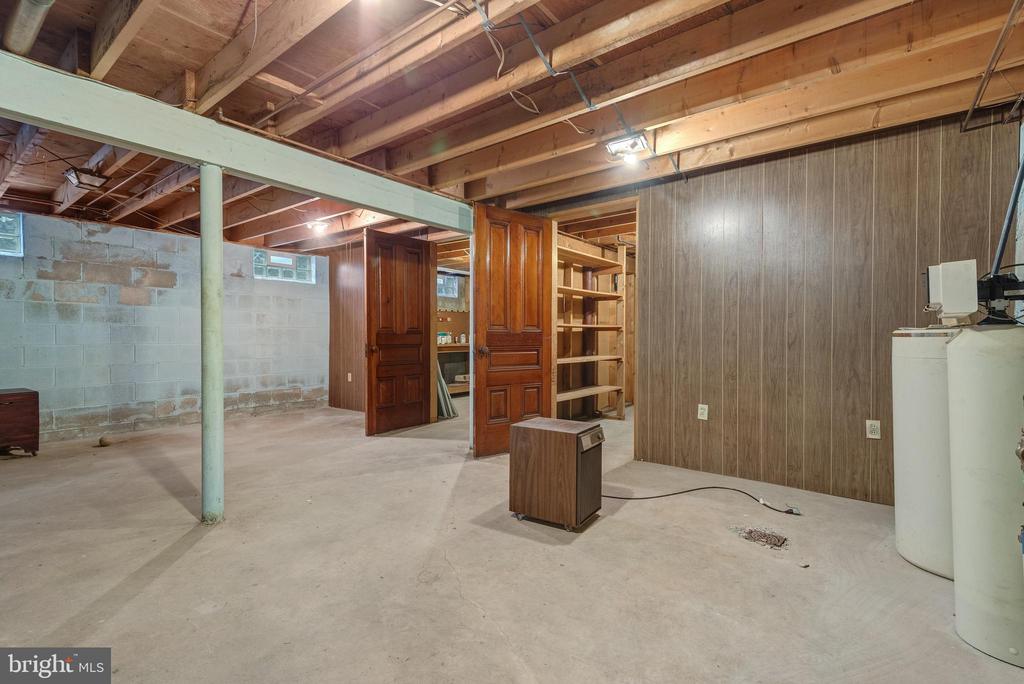 312 GLENN ROAD
