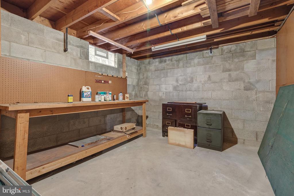 312 GLENN ROAD