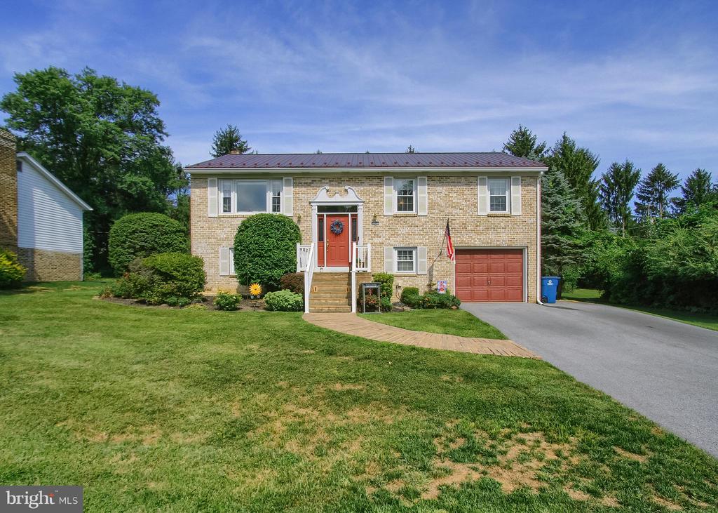 118 HOLLY DRIVE
