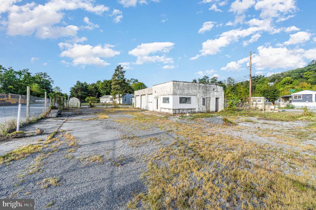 21 ANTHONY DRIVE