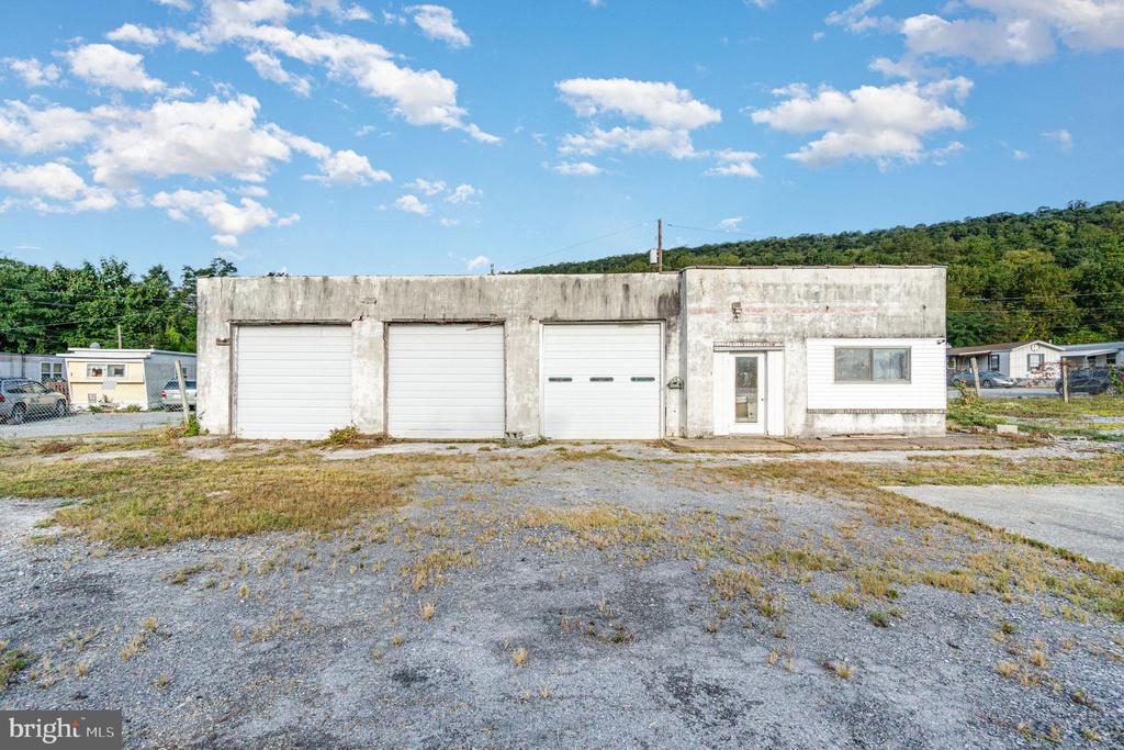 21 ANTHONY DRIVE