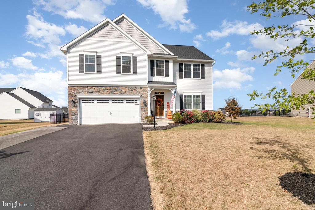 204 HIGHLAND TERRACE WAY
