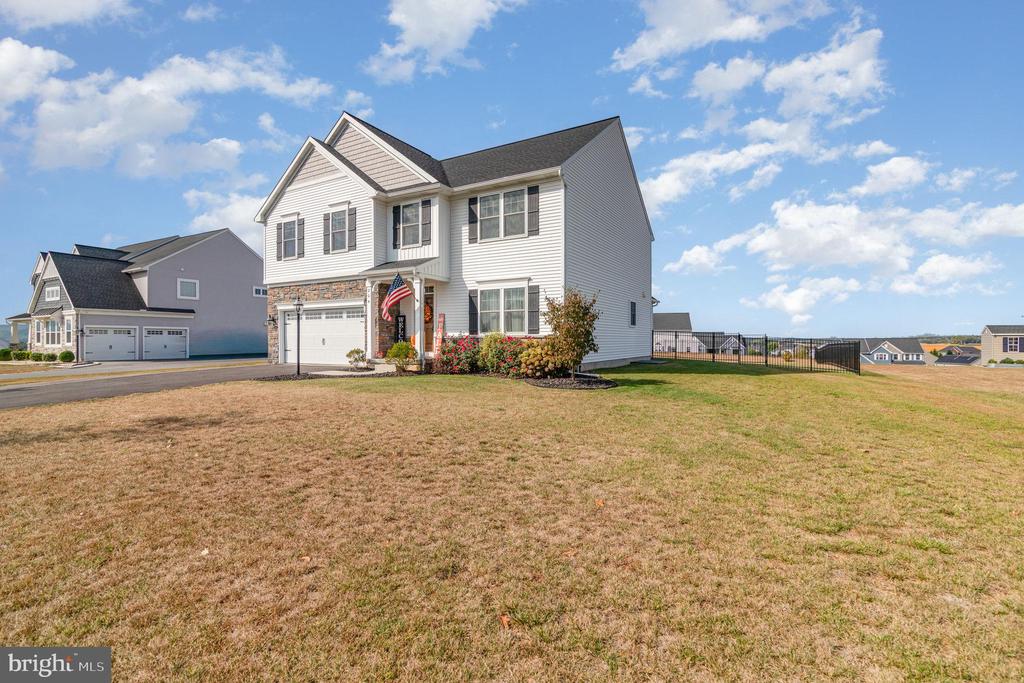 204 HIGHLAND TERRACE WAY