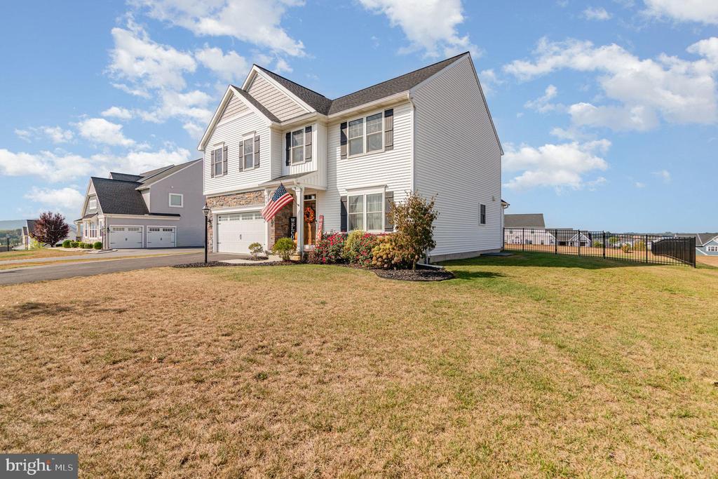 204 HIGHLAND TERRACE WAY