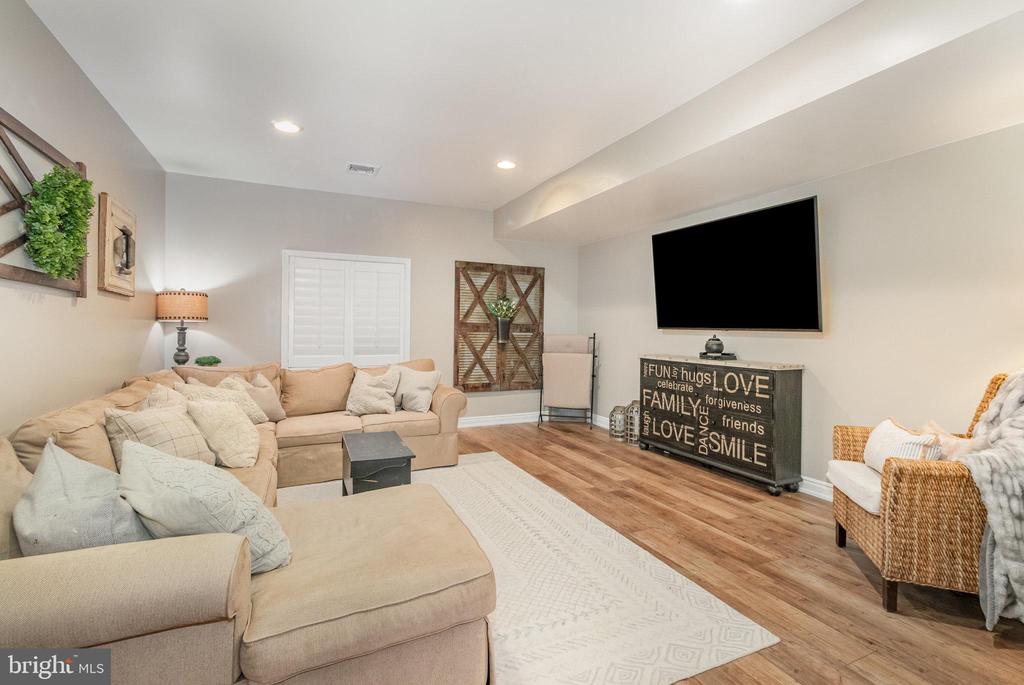1 BRIDGEPORT DRIVE