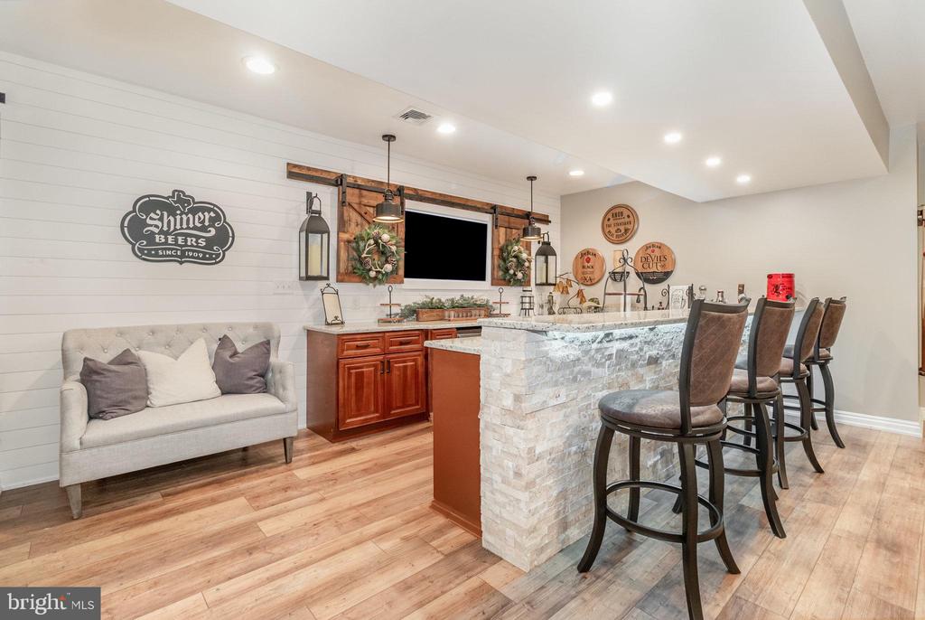 1 BRIDGEPORT DRIVE