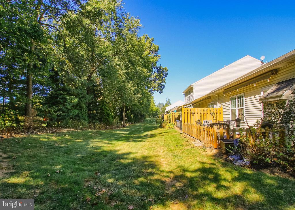 101 PIN OAK COURT