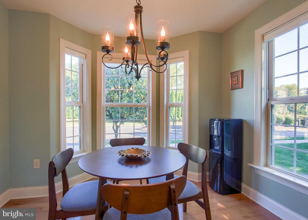 101 PIN OAK COURT